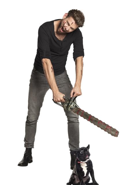 Sierra con manchas de sangre para hombre