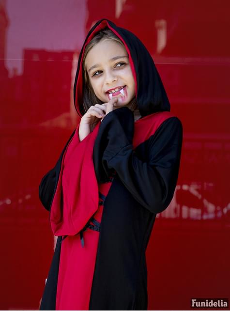 Disfraz de dama vampiresa para niña