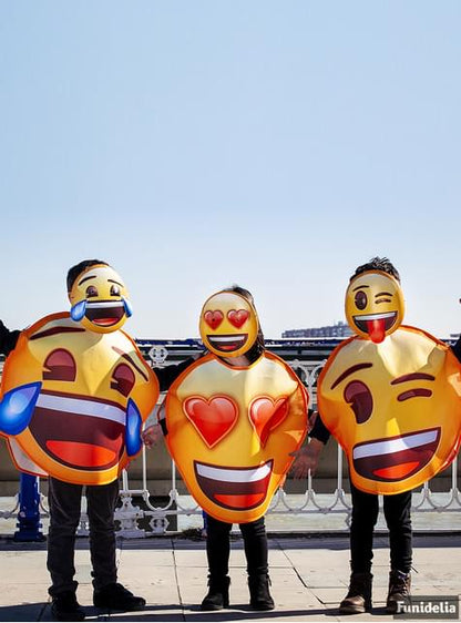 Disfraz de Emoji sonriente con ojos de corazón infantil - Funiglobal | Funidelia