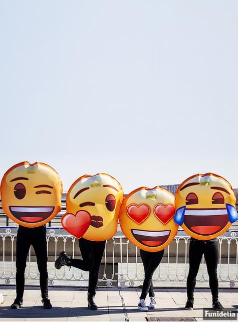 Disfraz de Emoji sonriente con ojos de corazón - Funiglobal | Funidelia