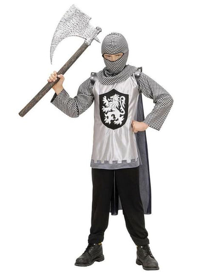 Hacha medieval envejecida